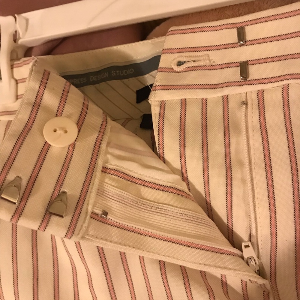 Express Editor pants. Pink and white stripe size 4